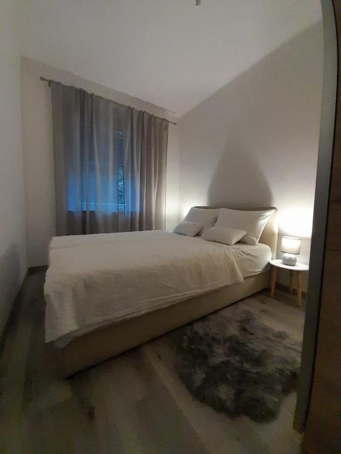 Studio Apartman Lena Rijeka Exterior foto